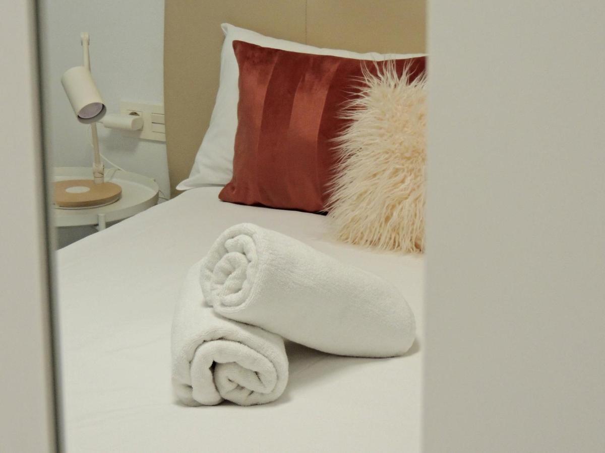 Casa Gascona Con Parking, Wifi Y Netflix Gratis!! By Delabra Apartments 奥维耶多 外观 照片